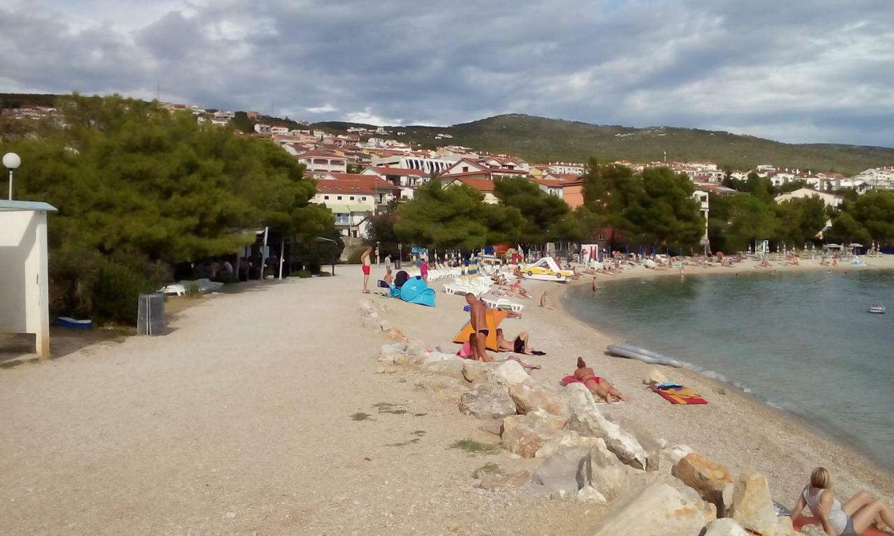 Apartment Neo Crikvenica Bagian luar foto